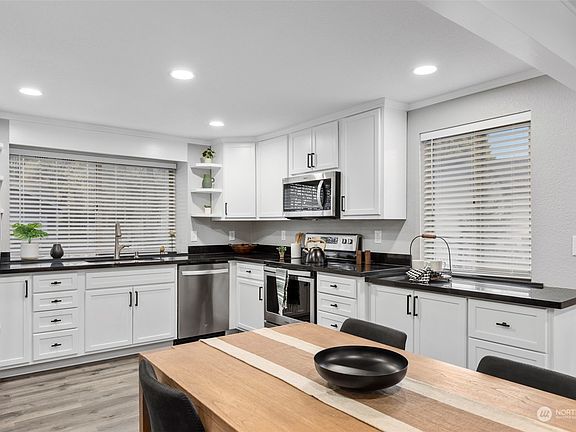 4th image of 6424 162nd Street Ct E