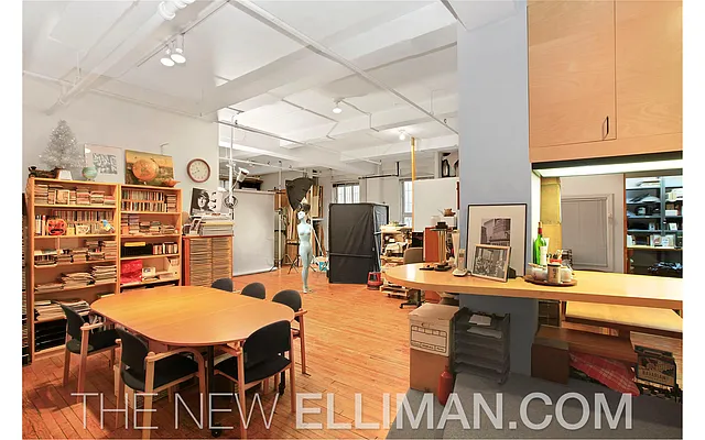 Sold by Douglas Elliman | media 18
