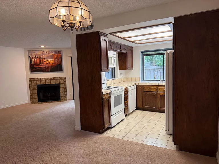 7806 Wren Ln — Photo 10
