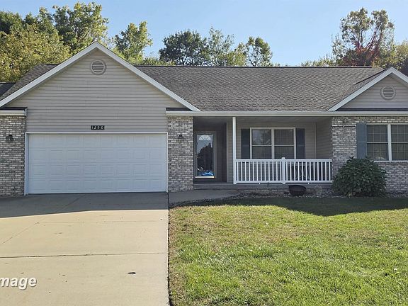 2nd image of 1290 Woodfield Trl