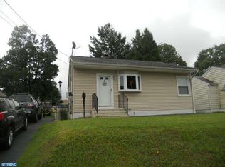 28 Downing Rd, Ewing, NJ 08628