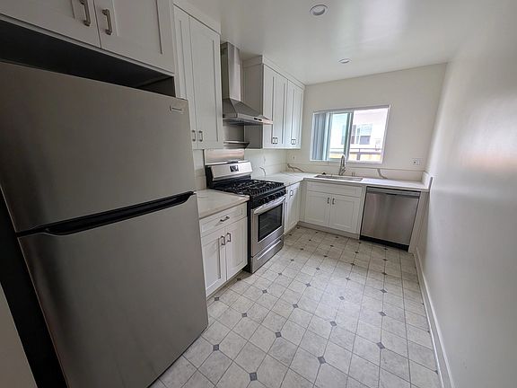 5th image of 1514 S Orange Grove Ave APT 6