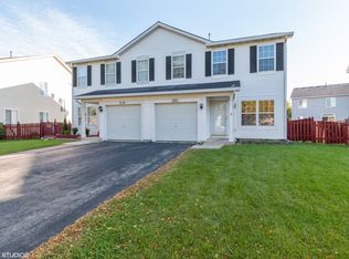 321 Richmond Dr, Romeoville, IL 60446