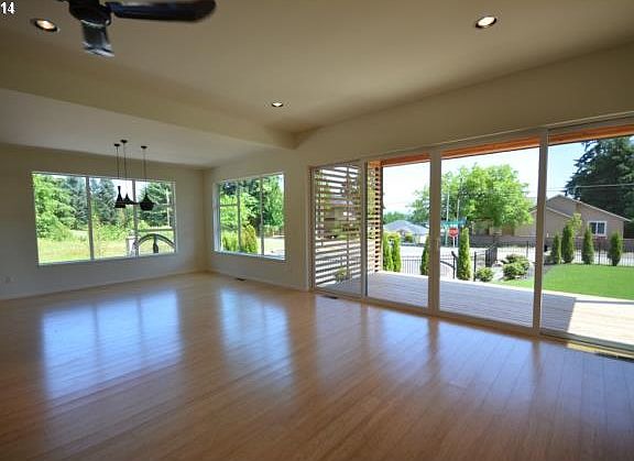 5th image of 4212 SE 159th Ct