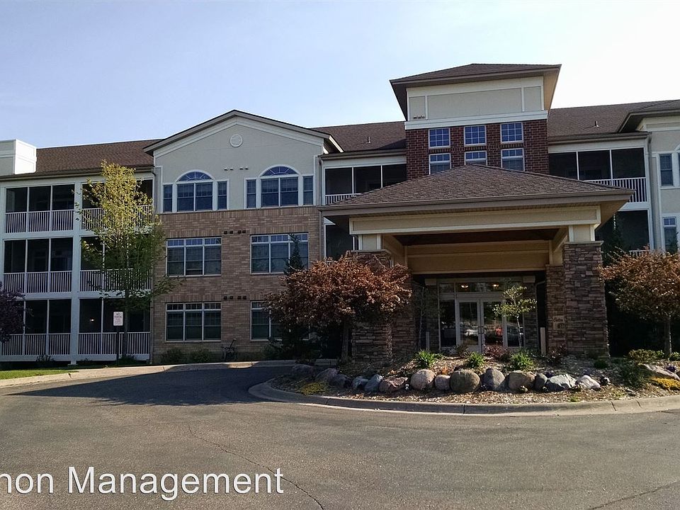 2nd image of 500 Greenhaven Dr APT 101