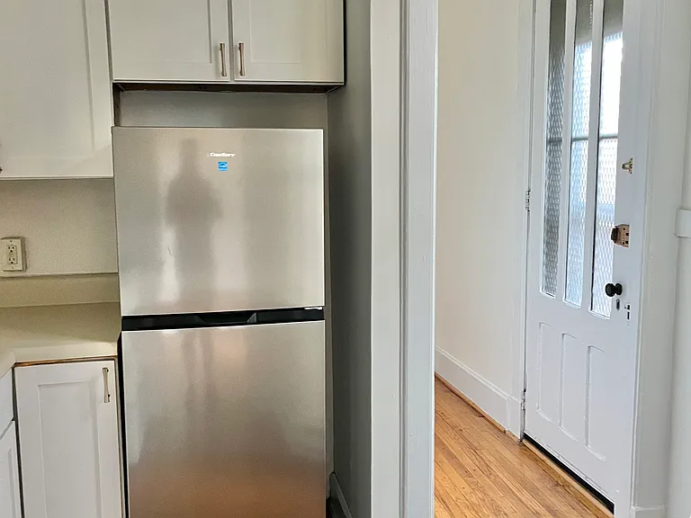 102 Willett St #2 — Photo 9