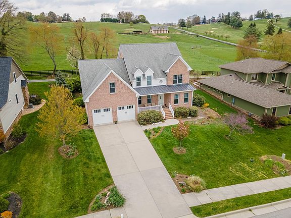 2nd image of 907 Willard Dr