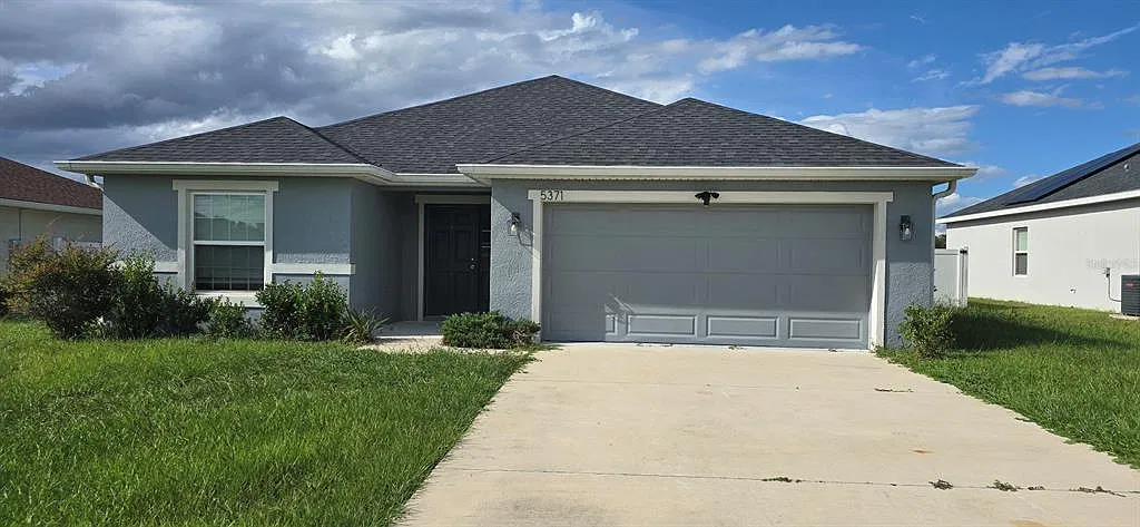 3 bed, 2.0 bath, 1997 sqft, $1,950 — Photo 1
