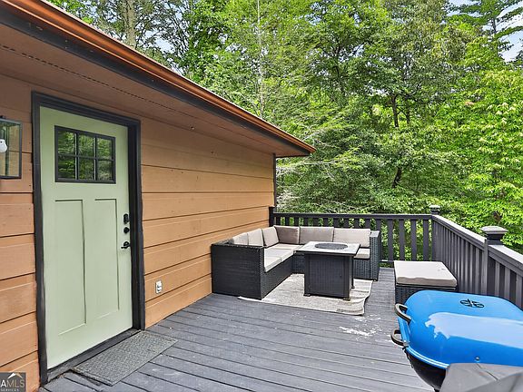 3rd image of 333 Bent Wood Ln