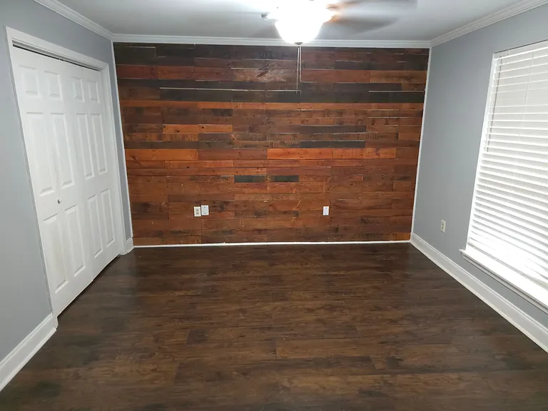 4921 Greenforest Dr — Photo 10