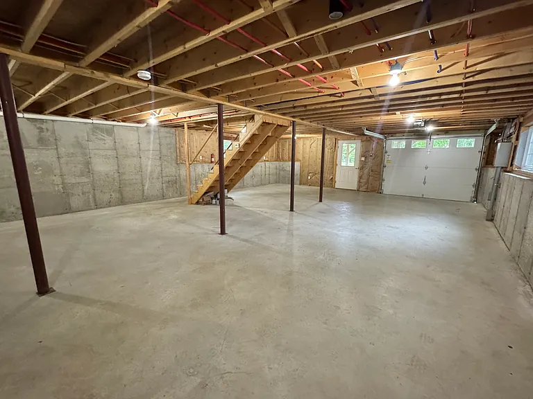 246 Green Lake Rd — Photo 18