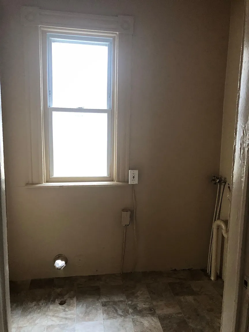 150 5th St photo 1
