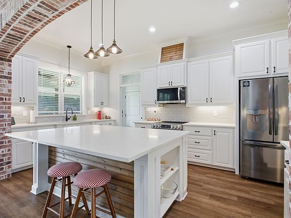 5th image of 4846 Holbrook Court Ln