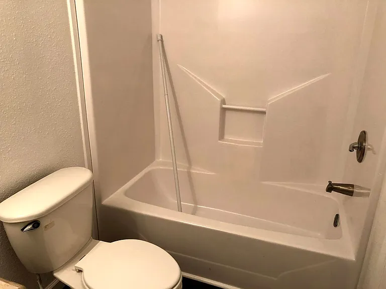 168 Varsity Dr — Photo 16