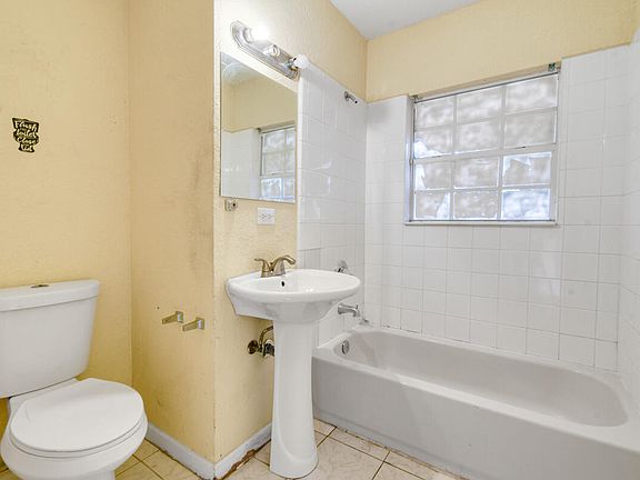 5th image of 644 53rd St