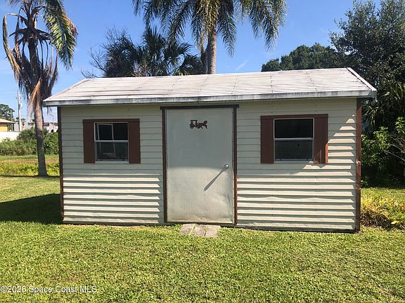 5th image of 1440 Carr Cir NE