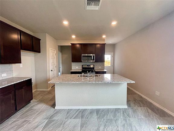 5th image of 184 Kinsley Way