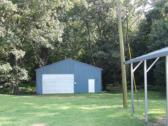 2nd image of 85 Calvert City Cir