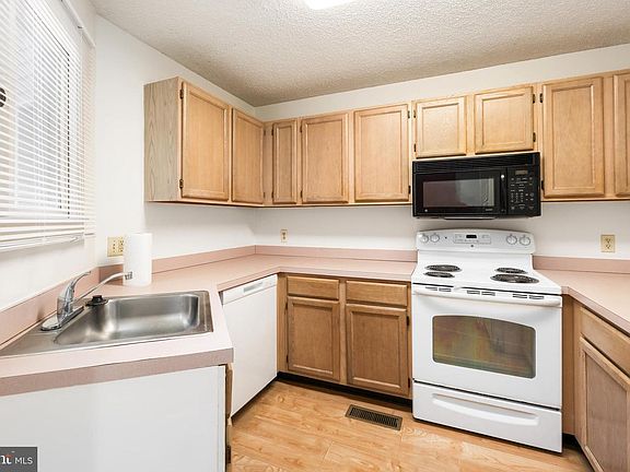 5th image of 731 Canvasback Ct
