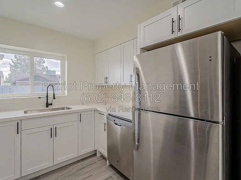 7003 W Sierra St — Photo 13