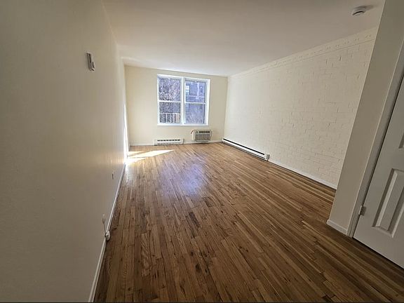 4th image of 31-32 29th St #4GG
