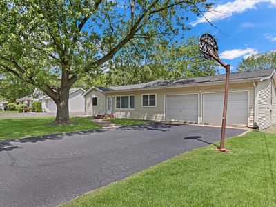 3426 Country Club Ave, Gurnee, IL, 60031
