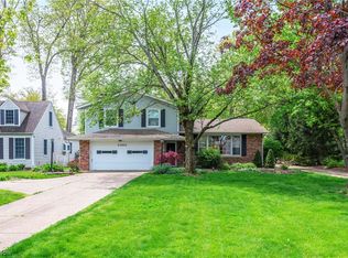 25035 Lake Rd, Bay Village, OH 44140