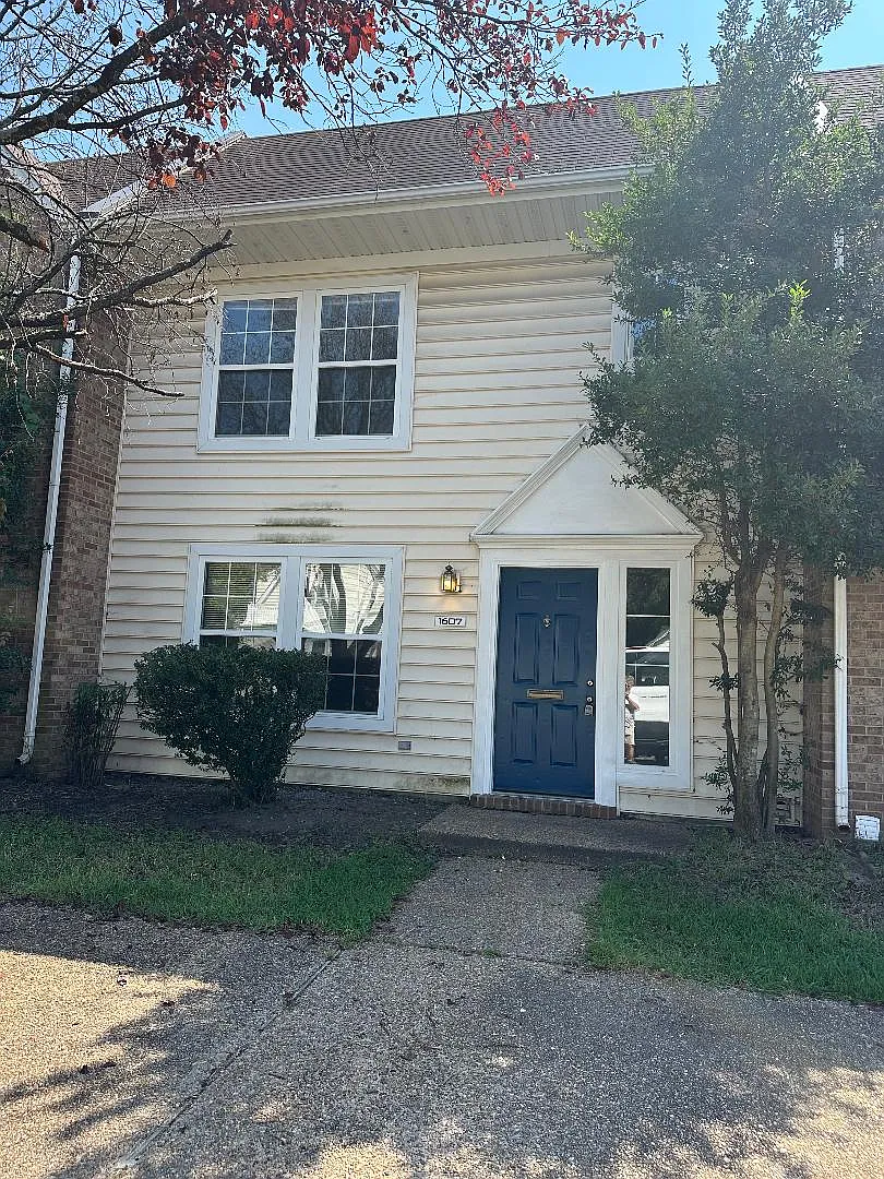 3 bed, 2.5 bath, 1518 sqft, $2,100 — Photo 1