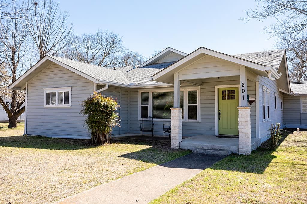 201 Main St, Comfort, TX 78013 Zillow