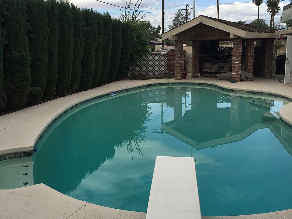 1st image of 700 E Oakey Blvd
