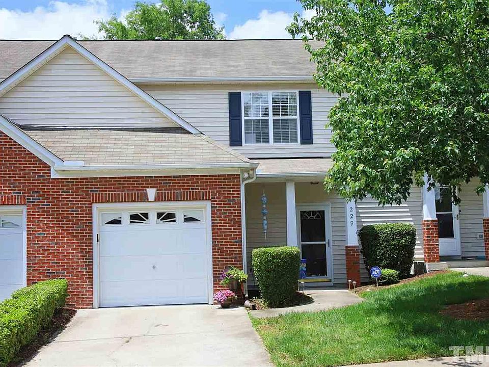 1st image of 229 Basset Hall Dr