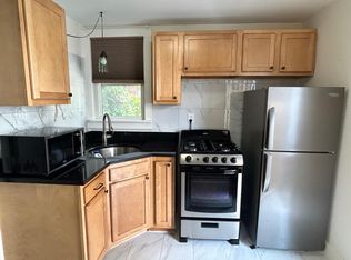 10 Sycamore Ter APT 1R, Somerville, MA 02145