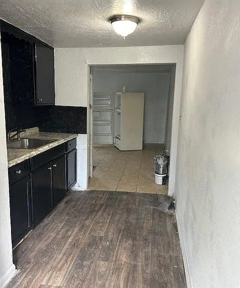 3315 S Youngs Blvd — Photo 1