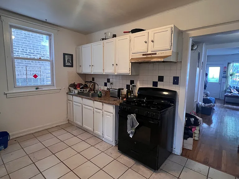 3232 S Green St #1 — Photo 15