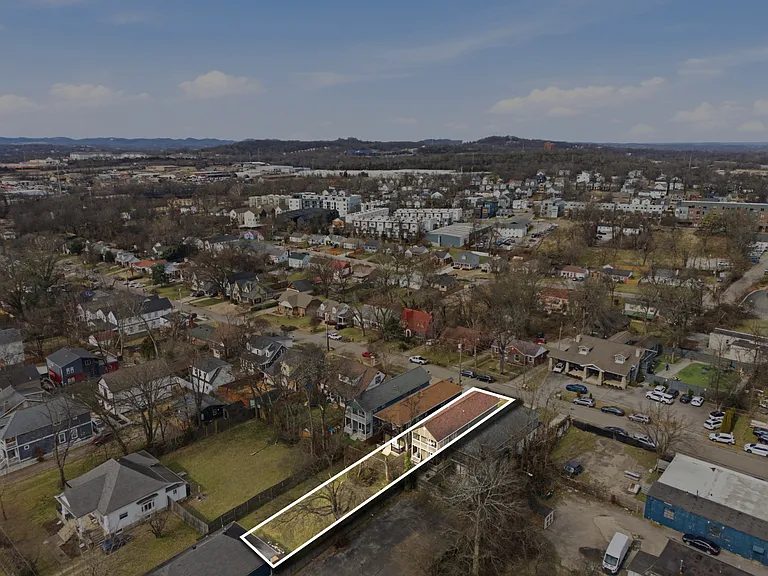 1034 Burchwood Ave — Photo 3