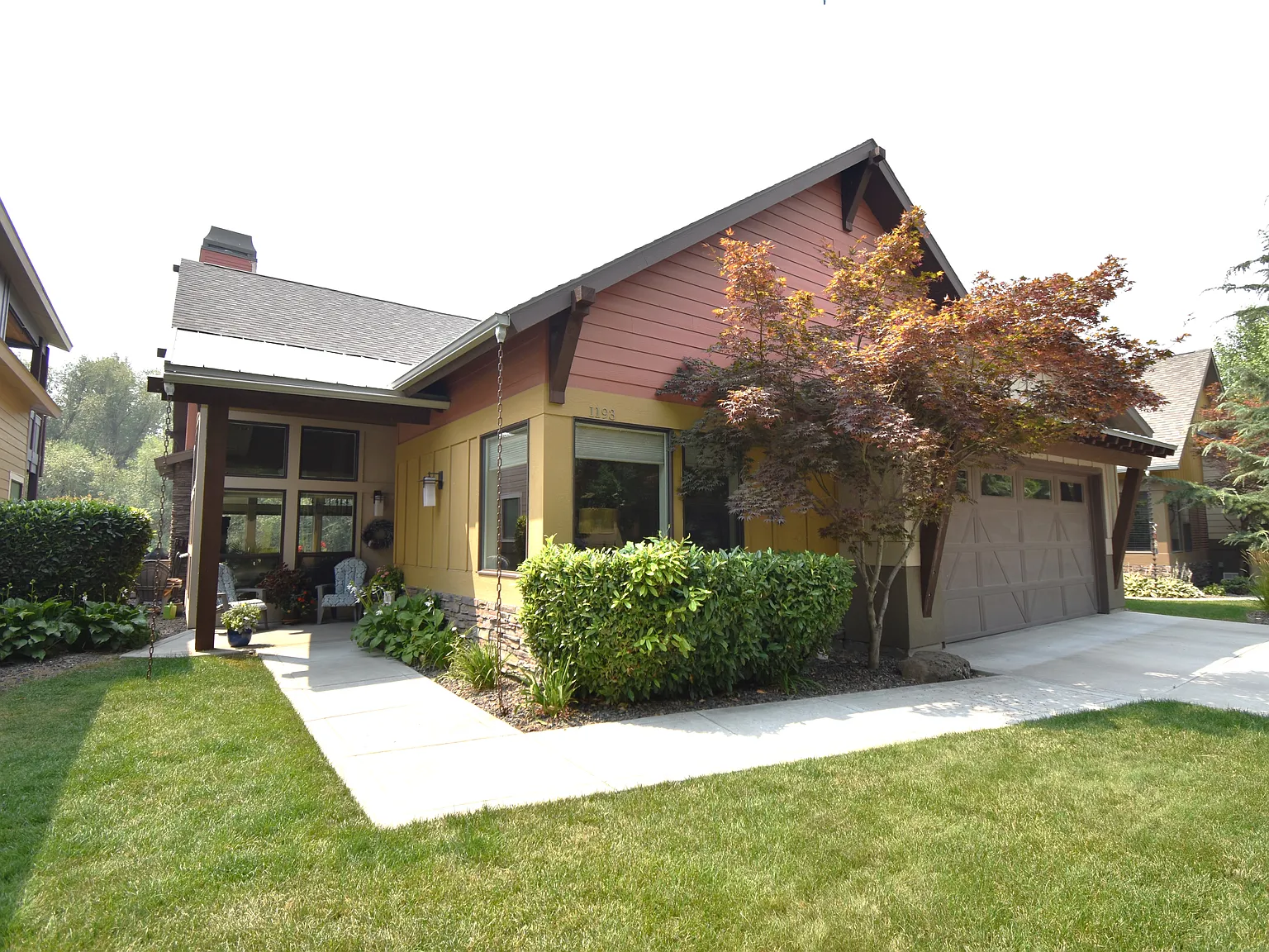 3 bed, 1905 sqft, $2,950 — Photo 2