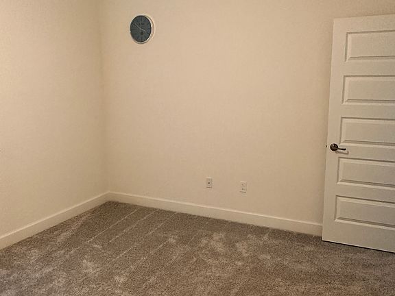 3rd image of 4666 Scenic Vista Dr