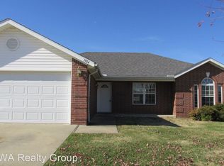 1904 SW Marquette Rd, Bentonville, AR 72713
