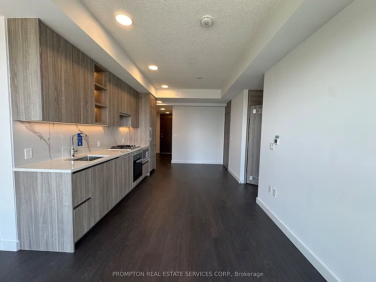 18 Esther Shiner Blvd #1115 — Photo 9