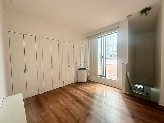 Rented by Compass | media 8