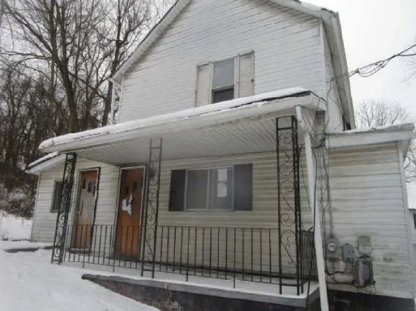 7 Short Ave, Washington, PA 15301