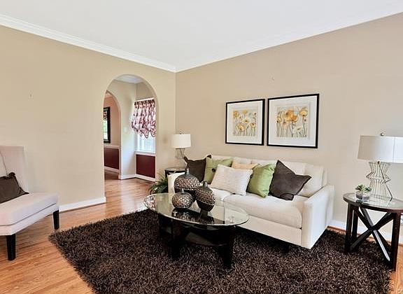 4th image of 11404 Maple Hill Pl