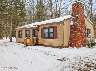 3280 Red Run Rd, Pocono Summit, PA 18346