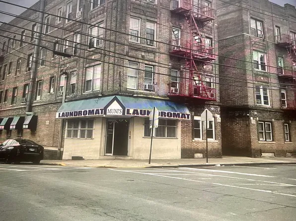 5616 Hudson Ave APT 1D, West New York, NJ 07093