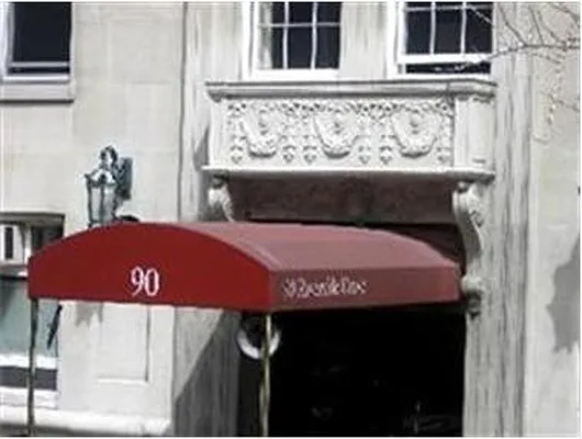 Sold by Douglas Elliman | media 15