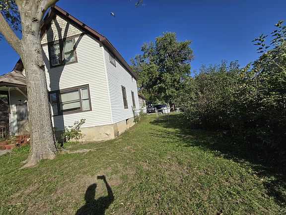 5th image of 1010 Pine St