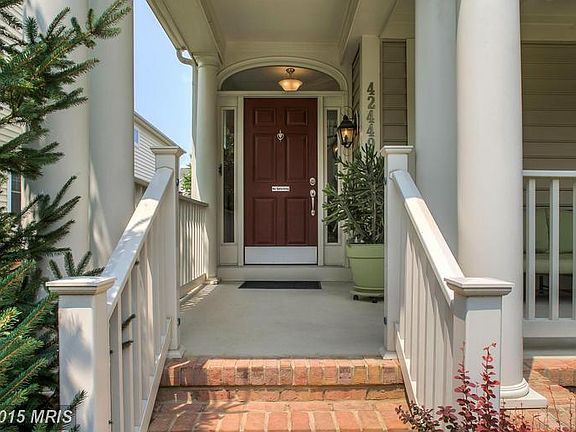 3rd image of 42449 Tourmaline Ln
