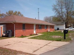 127 Stutsman Dr, Greenfield, IN 46140