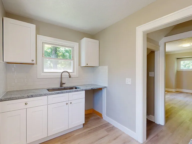 4528 Rainbow Rd — Photo 24