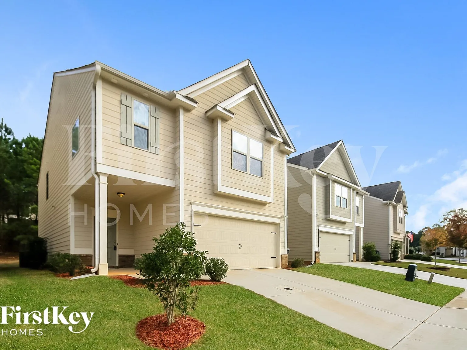 4 bed, 2.5 bath, 2044 sqft, $2,345 — Photo 2